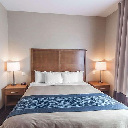 Comfort Inn & Suites Bonnyville Buitenkant foto