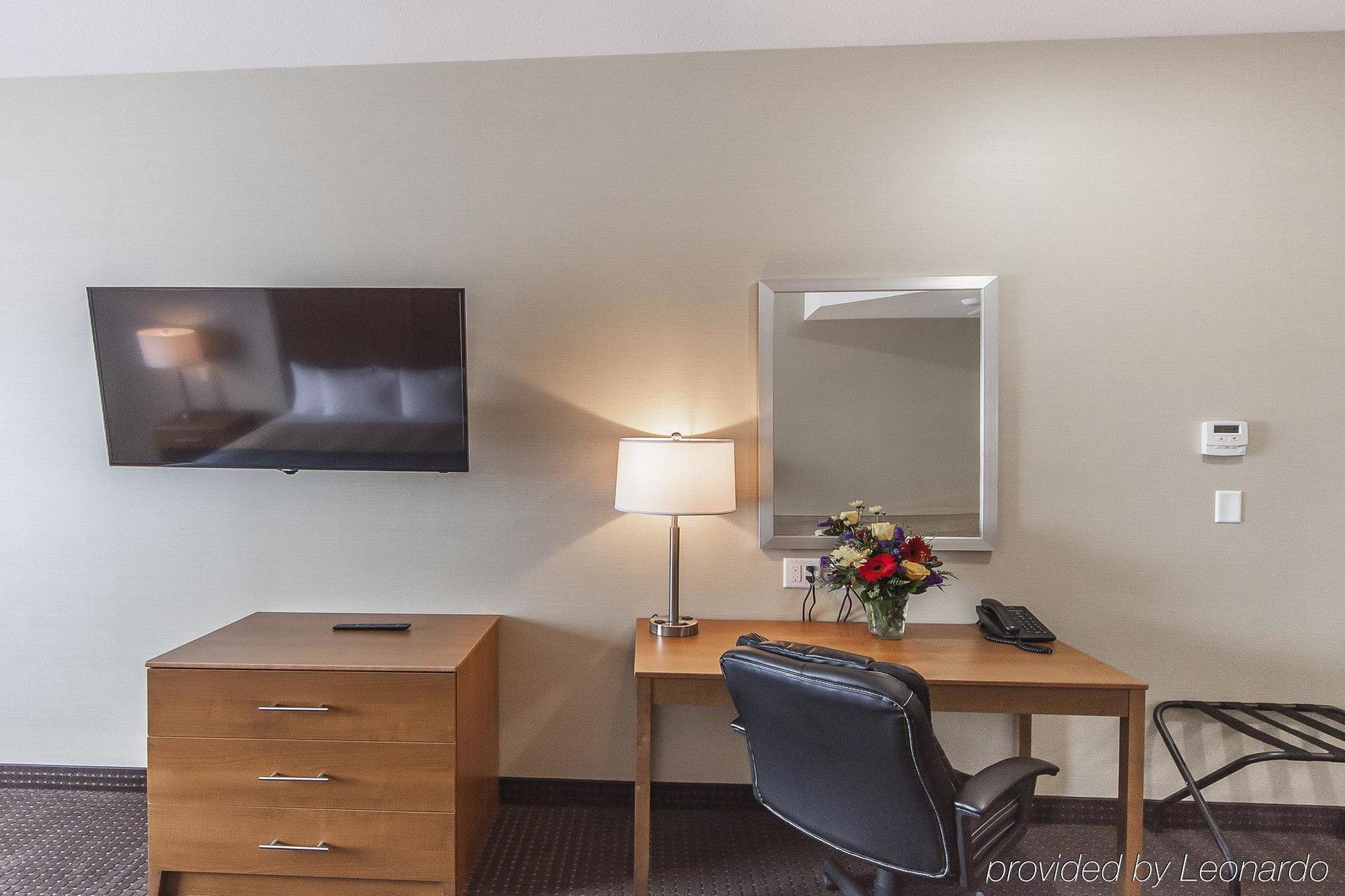 Comfort Inn & Suites Bonnyville Buitenkant foto