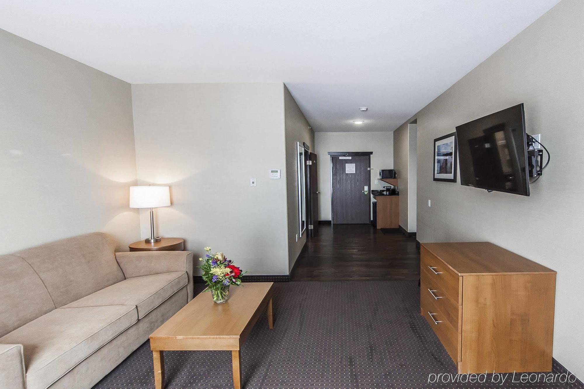 Comfort Inn & Suites Bonnyville Buitenkant foto